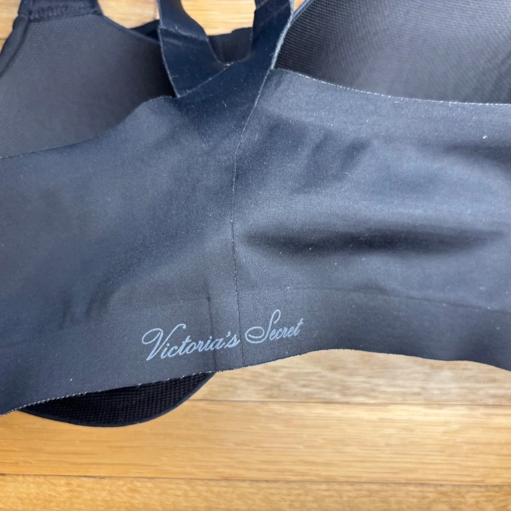 Victoria's Secret Knockout Ultra Max  Sport Bra 34DDD Black Logo Gym High Impact